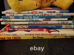 Dr Seuss Plush Giraffe Stuffed Animal & 10 VTG and New Duck Ear Circus Books