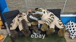 Entreprise de jouets pour chats effrayants - Hyène rayée en peluche de 6 pieds RARE ! NON REMBOURRÉ PDSF - 300 $
