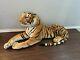 Jumbo 41 Bengal Tiger Peluche Animal En Peluche Réaliste Best Made Toys 2010 Couché