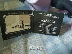 Le royaume de Rebecca - Ensemble de livres sur les poupées en peluche Begoths de Hot Topic Y2K Vtg Mall Goth Toons